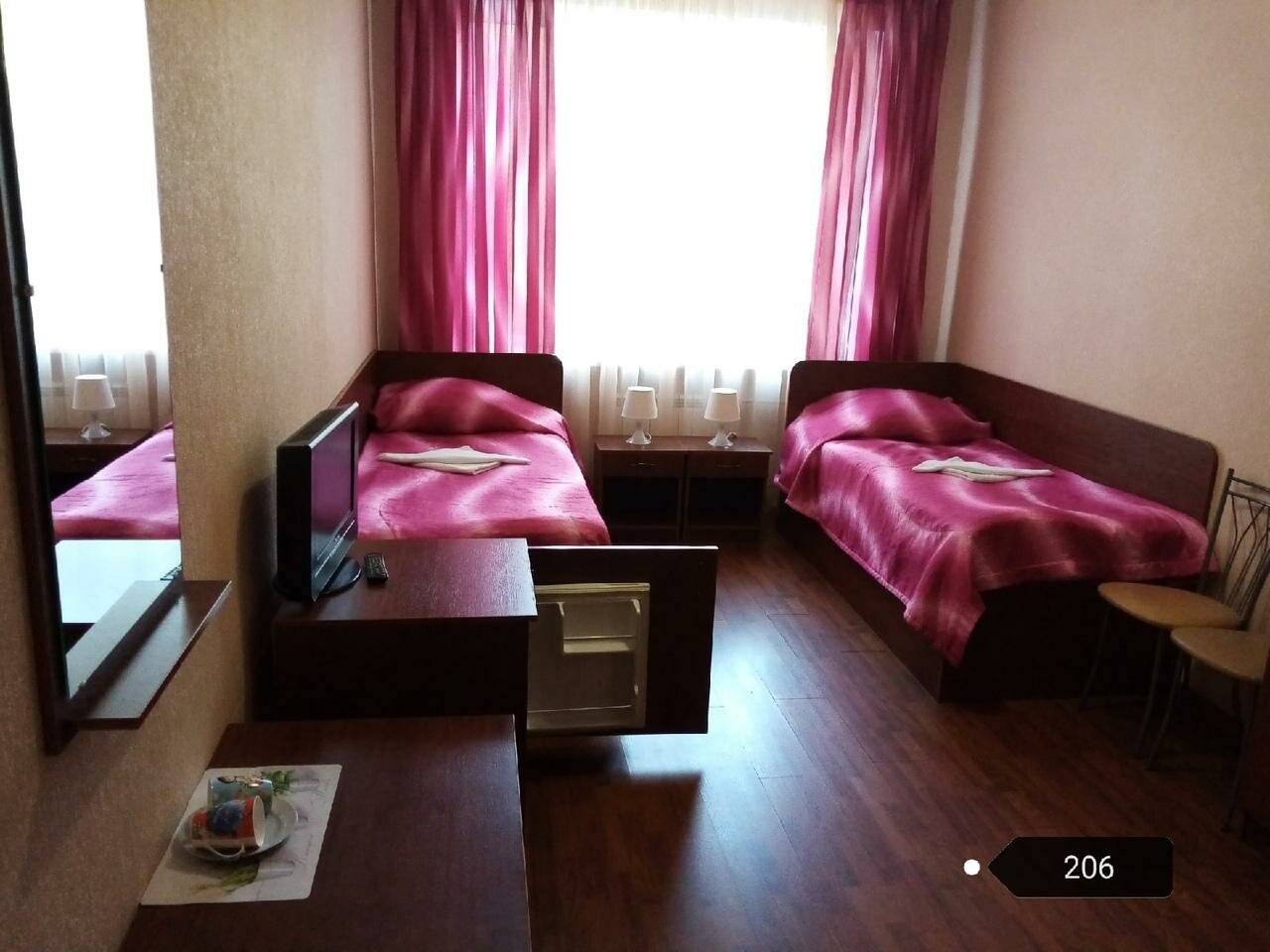 Номер стандарт с 2 односпальными кроватями
